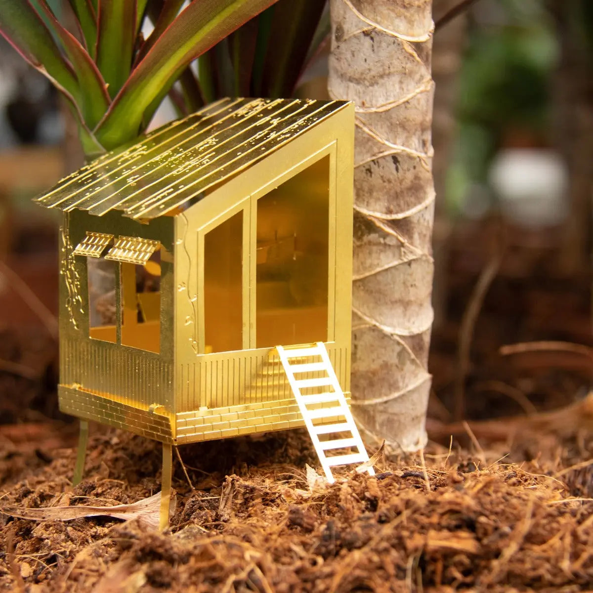 Mini-Baumhaus für Pflanzentöpfe Tiny Treehouse Gold von guteszeug.ch