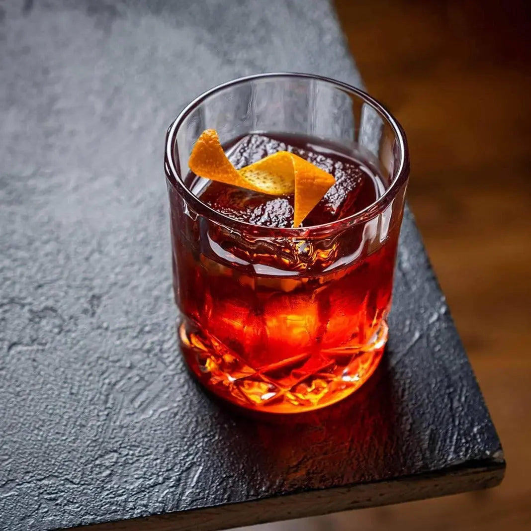 Signature Whiskeygläser mit Kühlsteinen Geschenkset von ROCKS Whiskey Chilling Stones