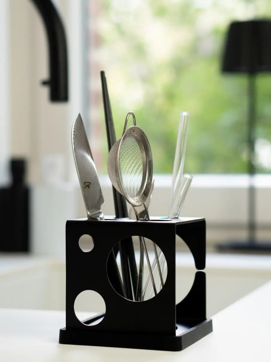 dri.cube Utensilienbehälter schwarz von Sanni Shoo