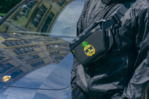 Pixoo Sling Bag - Umhängetasche mit Pixeldisplay von Divoom