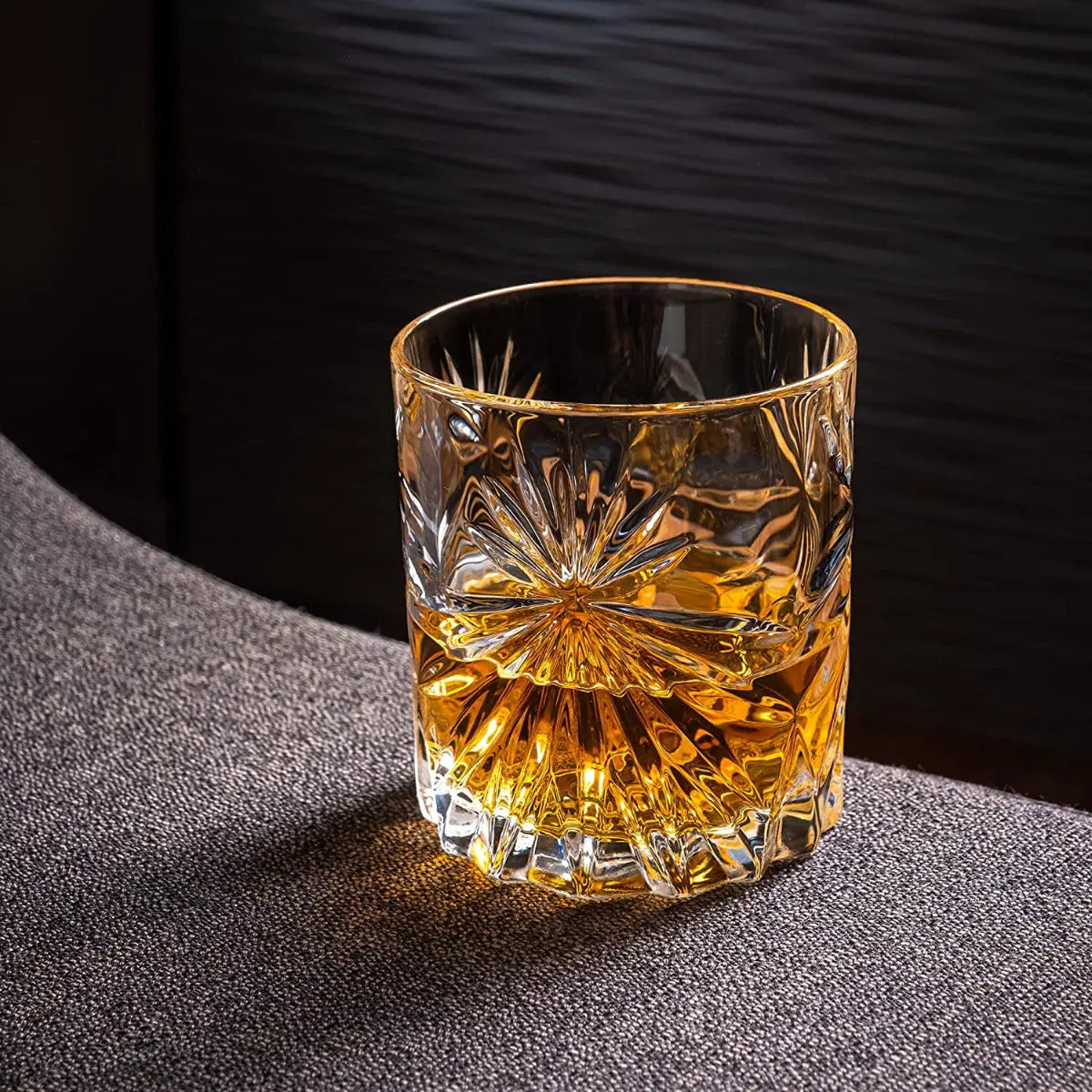 Soleil Whiskeyglas mit Kühlsteinen Geschenkset von ROCKS Whiskey Chilling Stones