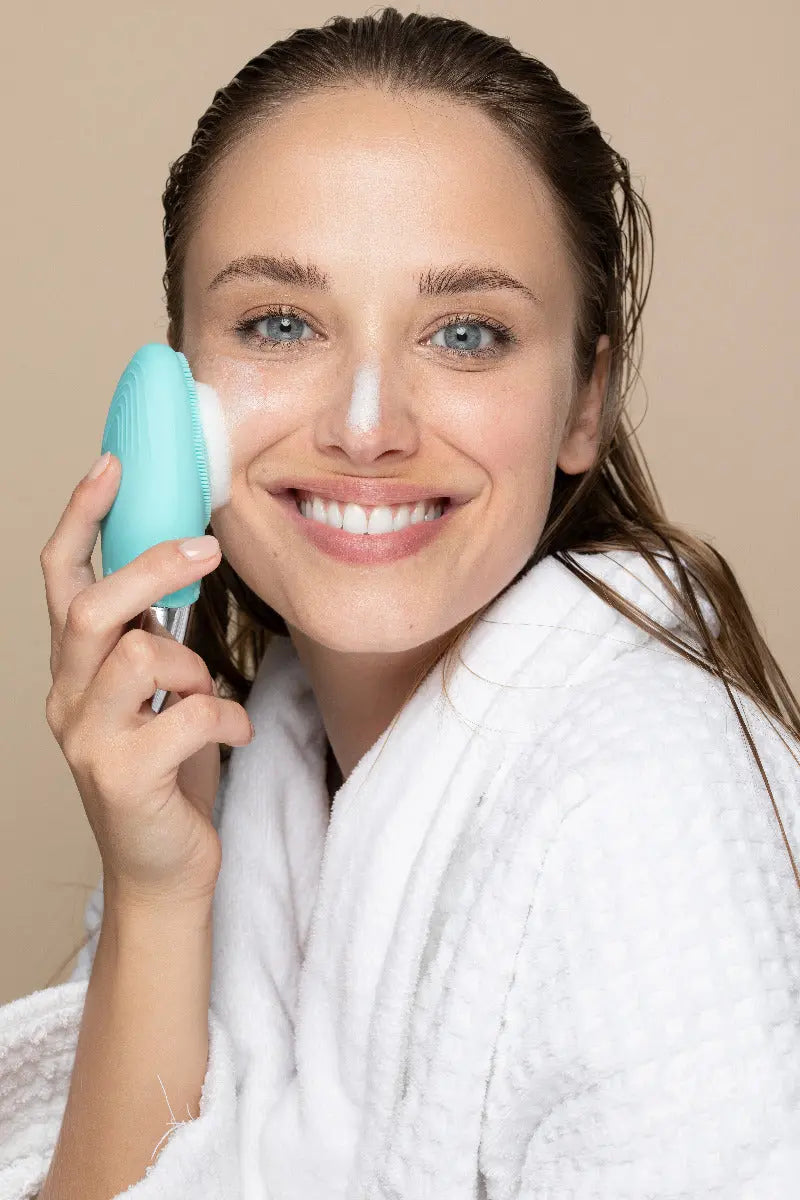 Elektrische Gesichtsreinigungsbürste Hellblau von Paloma Beauties