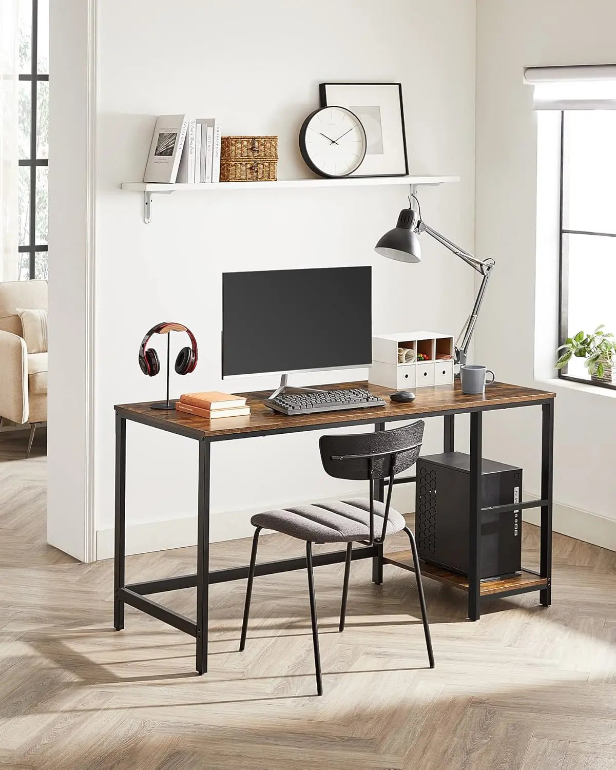 Computertisch 140x60 vintagebraun modern Holz von guteszeug.ch