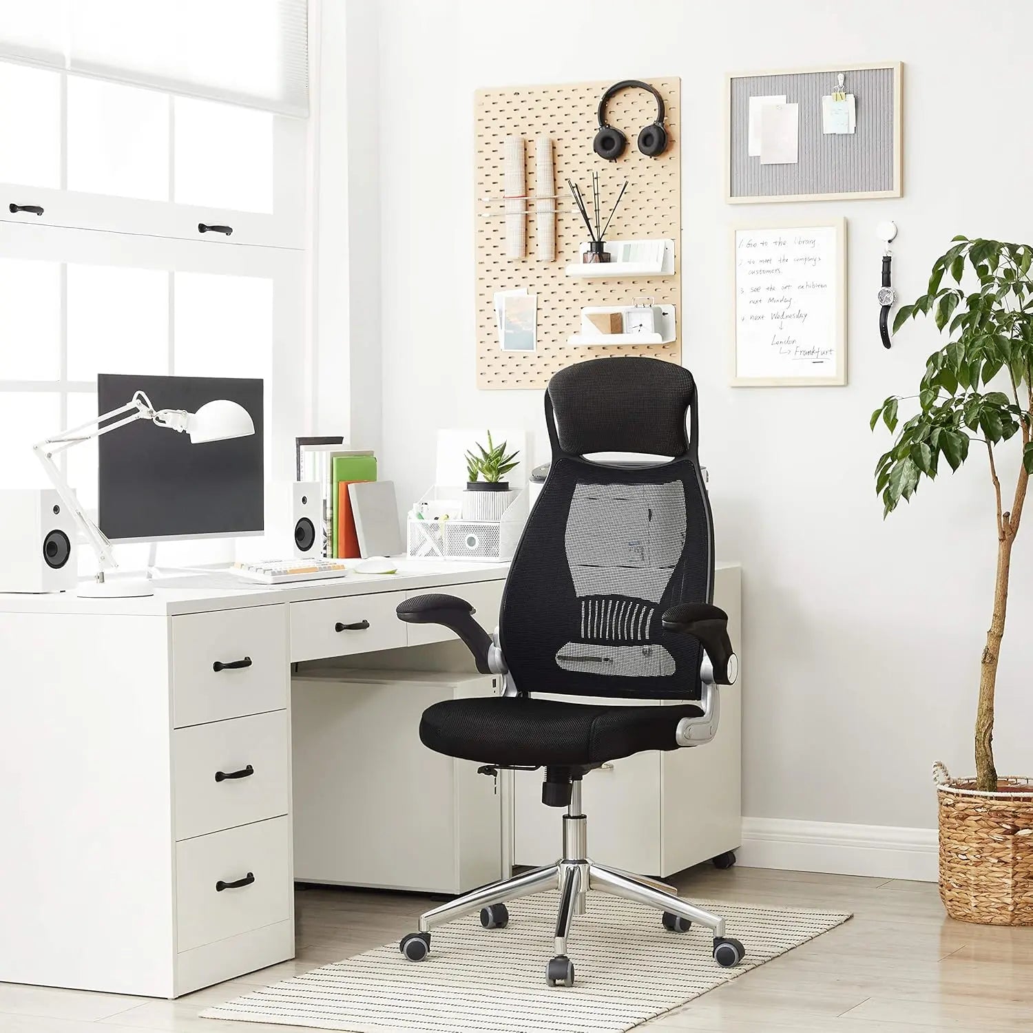 Bürostuhl mit Kopfstütze und Wippfunktion Schwarz von Songmics
