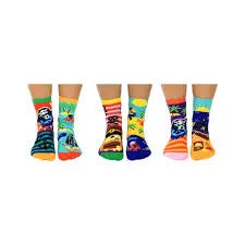 Einzelne Socken im 6er Pack, CAPTAIN ODDSOCKS Bunte Piratensocken, Gr. 27-30, mit Geschenkbox von United Oddsocks
