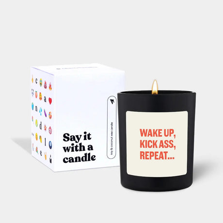 Duftkerze Schwarz Woody Wake up, kick ass, repeat von ChattyCandles