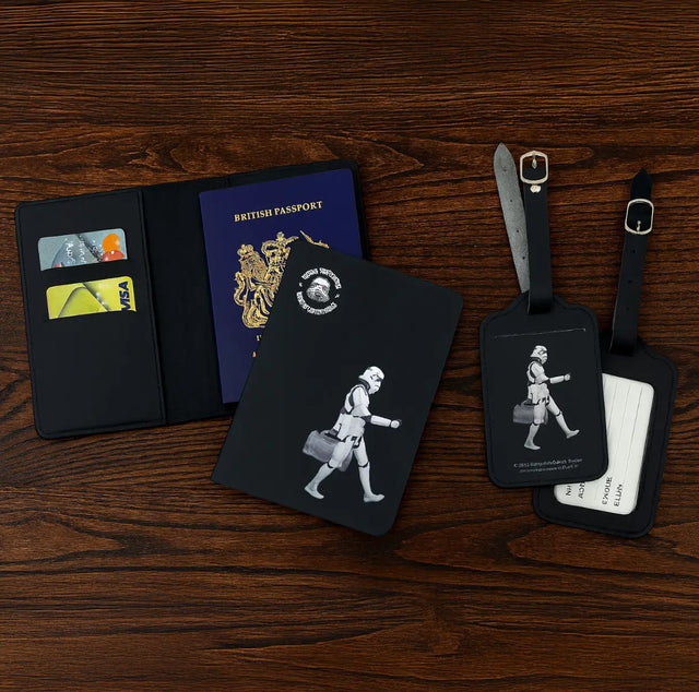 Reisepasshülle & Kofferanhänger Stormtrooper 2er Set von Original Stormtrooper
