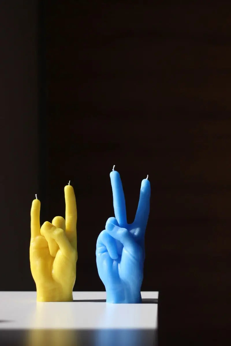 Victory Rot von Candle Hand