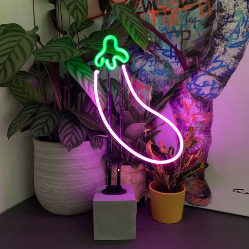 Glas Neon Tischlampe mit Betonsockel - Aubergine von Locomocean