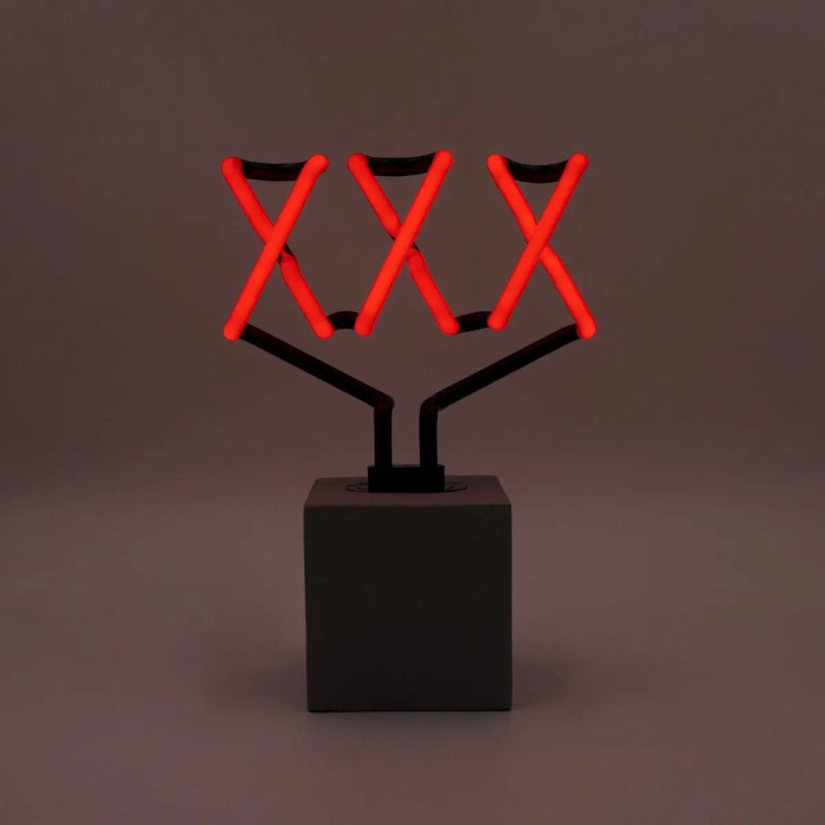 Glas Neon Tischlampe mit Betonsockel - XXX von Locomocean