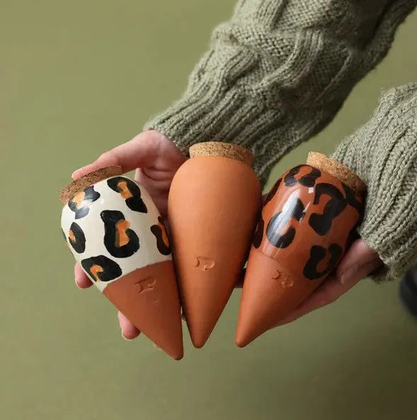 Bewässerungskegel Mini Ollas Die Leoparden 3er Set von guteszeug.ch