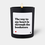 Duftkerze Schwarz Woody The way to my heart is through the bookstore von ChattyCandles