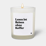 Duftkerze Weiss Woody Lesen ist Reisen ohne Koffer von ChattyCandles