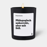 Duftkerze Schwarz Woody Patentante: Pädagogisch unkorrekt, aber mit Stil. von ChattyCandles