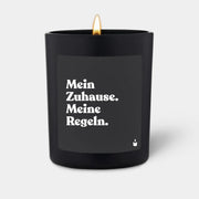 Duftkerze Schwarz Woody Mein Zuhause. Meine Regeln. von ChattyCandles