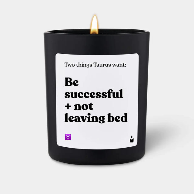 Duftkerze Schwarz Woody Two things Taurus want: Be successful + not leaving bed von ChattyCandles