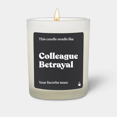 Duftkerze Weiss Woody This candle smells like: Colleague Betrayal von ChattyCandles