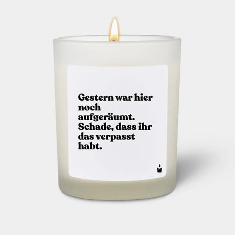 Duftkerze Weiss Woody Gestern war hier noch aufgeräumt. Schade, dass ihr das verpasst habt. von ChattyCandles