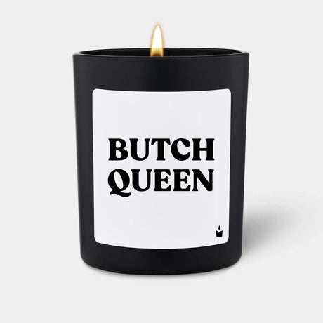 Duftkerze Schwarz Woody Butch Queen von ChattyCandles