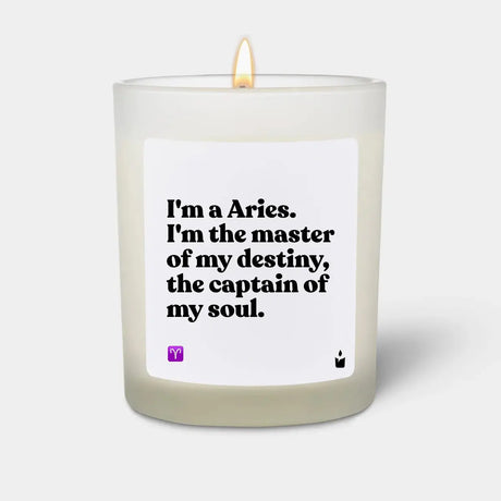 Duftkerze Weiss Woody I'm a Aries. I'm the master of my destiny, the captain of my soul. von ChattyCandles