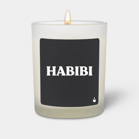 Duftkerze Weiss Woody HABIBI von ChattyCandles