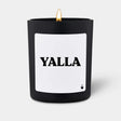Duftkerze Schwarz Woody Yalla von ChattyCandles