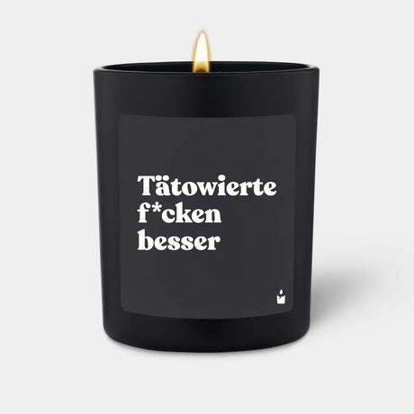 Duftkerze Schwarz Woody Tätowierte f*cken besser von ChattyCandles