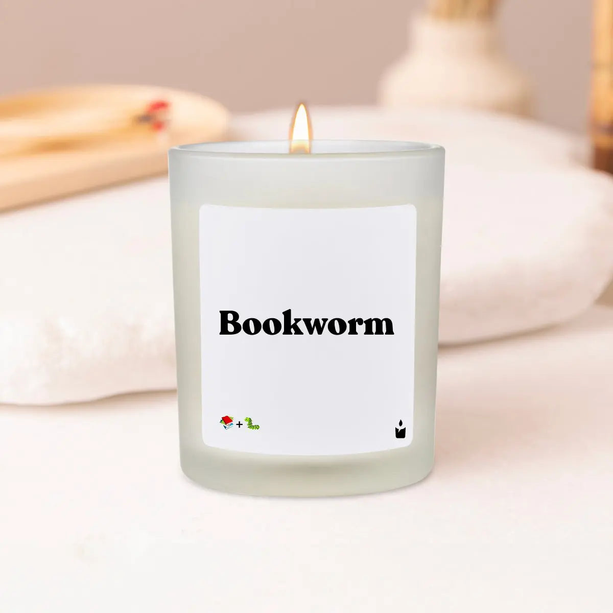 Duftkerze Weiss Flowery Bookworm von ChattyCandles