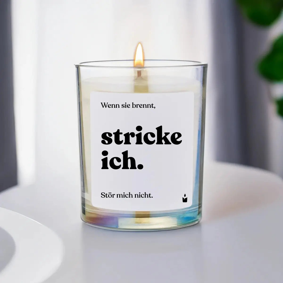 Duftkerze Rainbow Flowery Wenn sie brennt, stricke ich. Stör mich nicht. von ChattyCandles