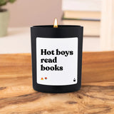 Duftkerze Schwarz Woody Hot boys read books von ChattyCandles
