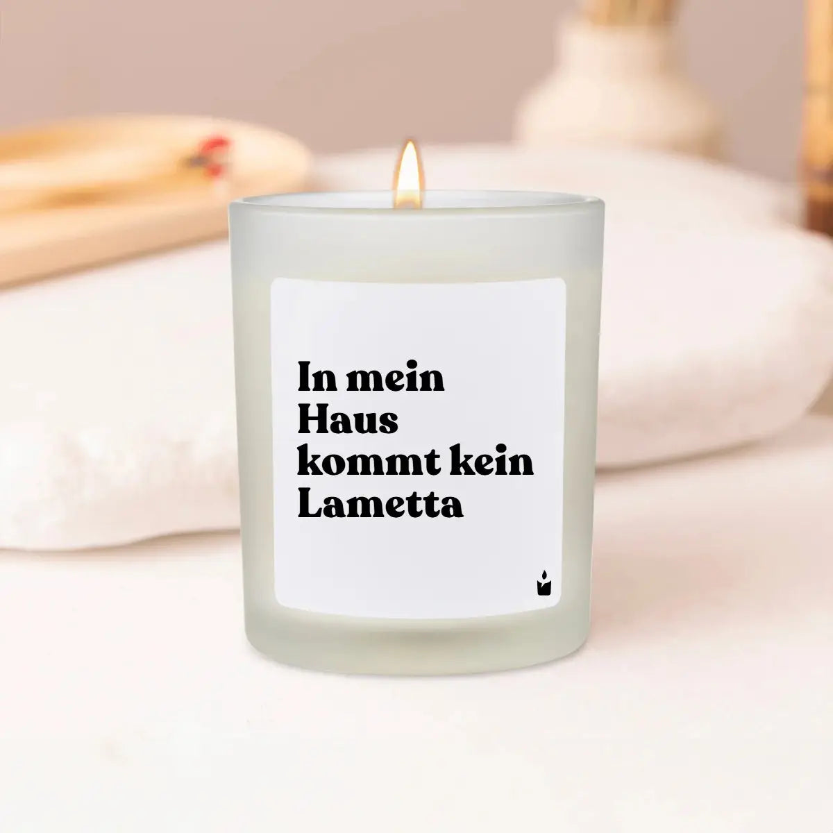 Duftkerze Weiss Woody In mein Haus kommt kein Lametta von ChattyCandles