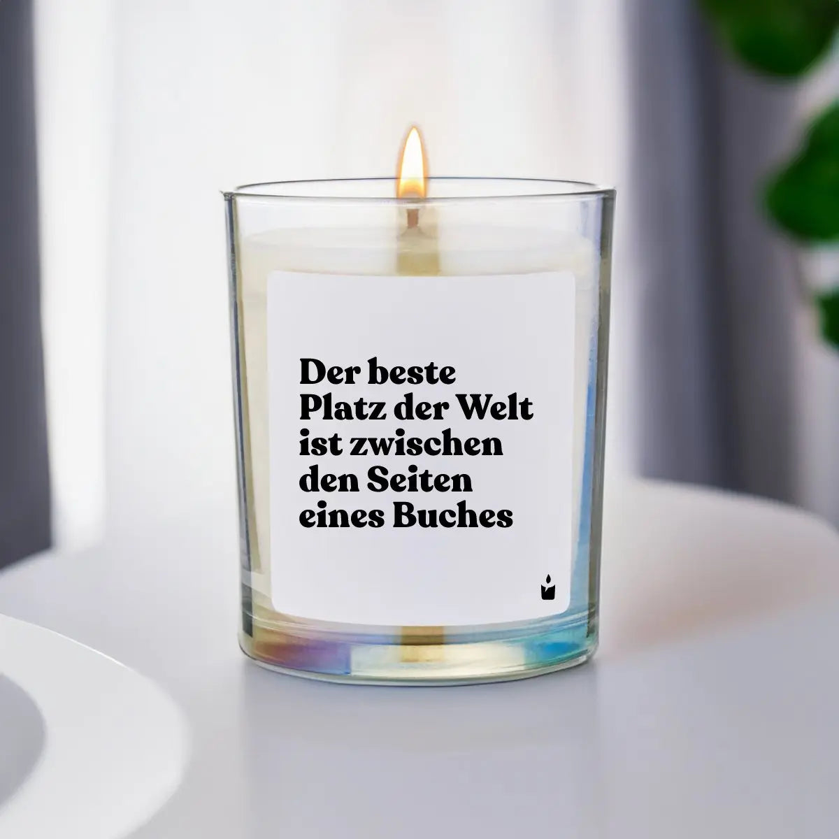 Duftkerze Rainbow Woody Der beste Platz der Welt ist zwischen den Seiten eines Buches von guteszeug.ch