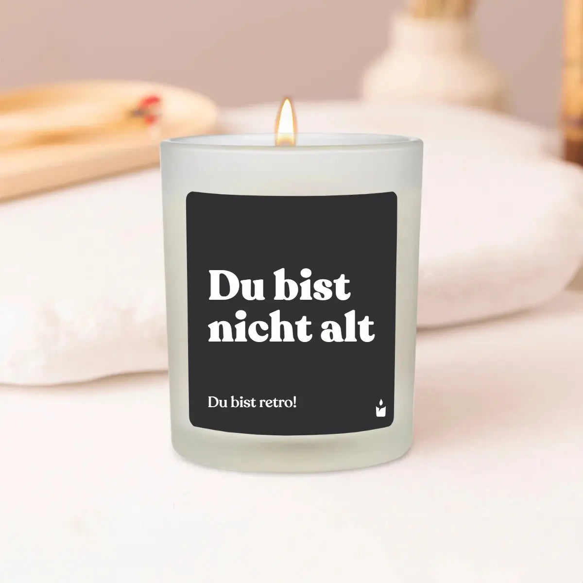 Duftkerze Weiss Woody Du bist nicht alt - Du bist retro! von ChattyCandles