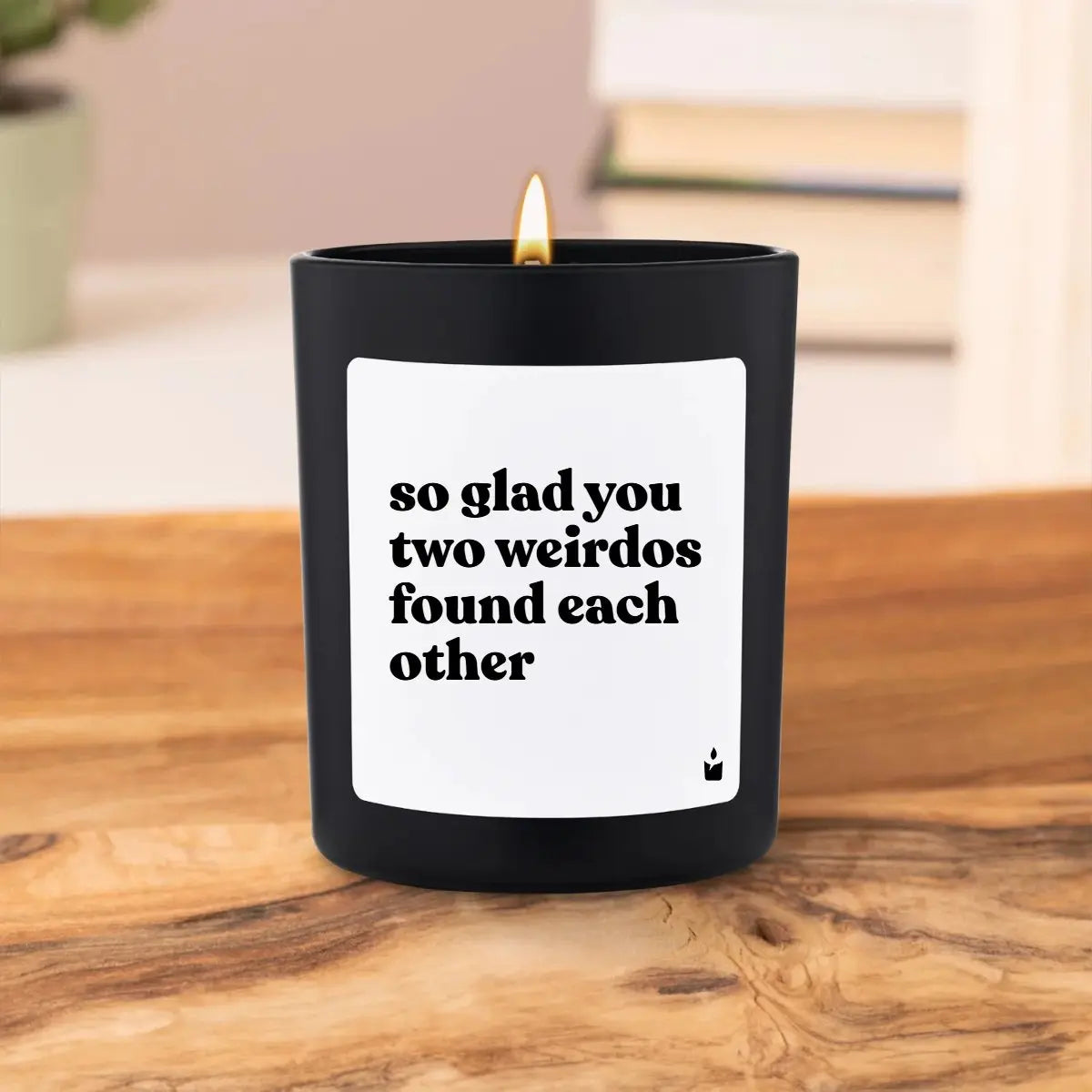 Duftkerze Schwarz Woody so glad you two weirdos found each other von ChattyCandles