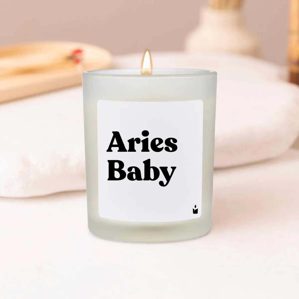 Duftkerze Weiss Flowery Aries Baby von ChattyCandles