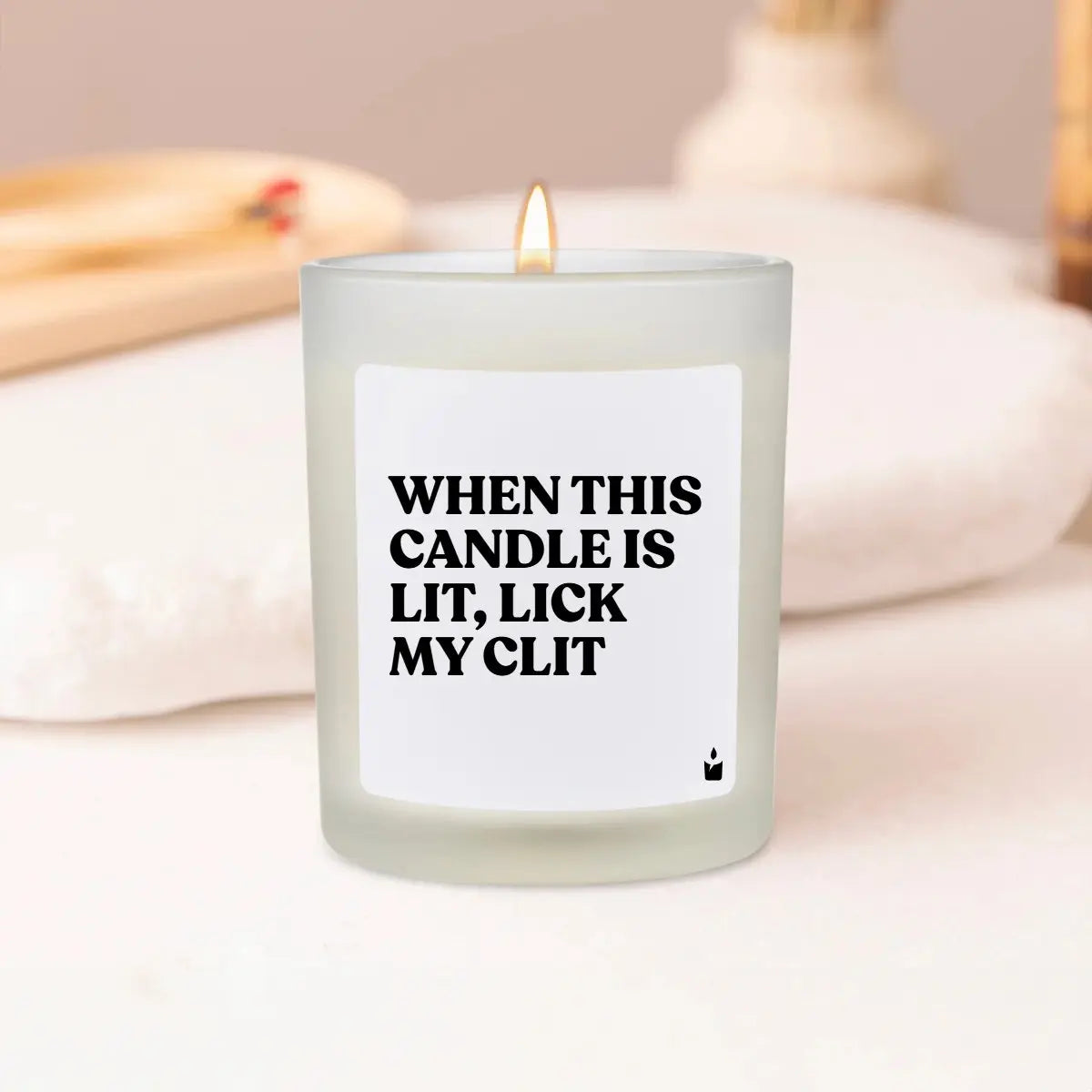 Duftkerze Weiss Flowery When this candle is lit, lick my clit von ChattyCandles
