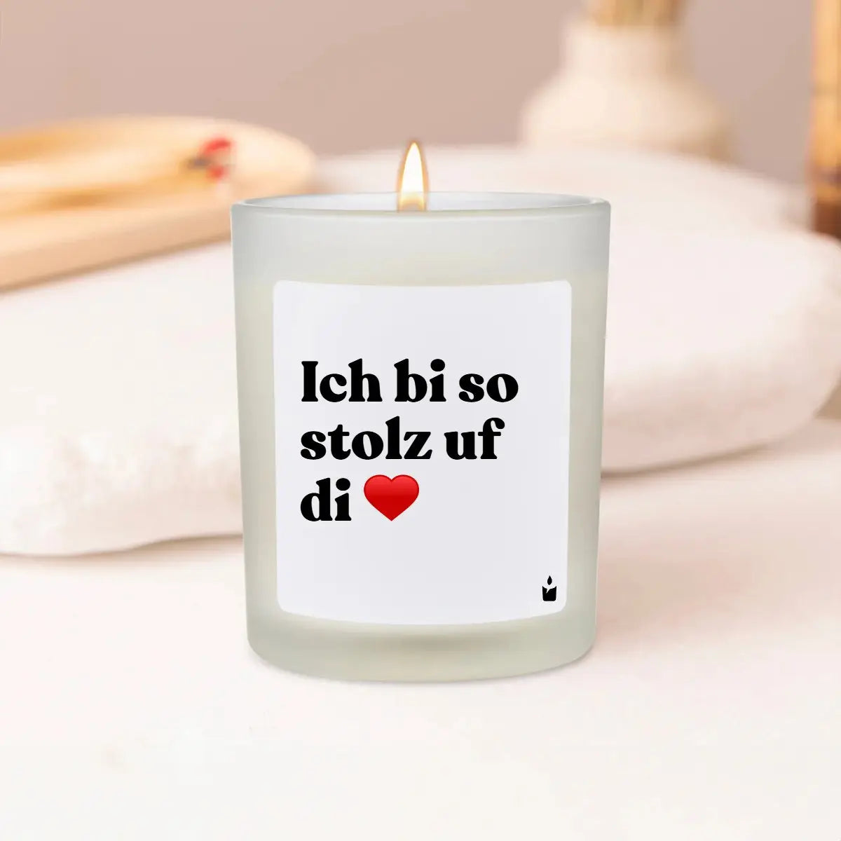 Duftkerze Weiss Flowery Ich bi so stolz uf di von ChattyCandles