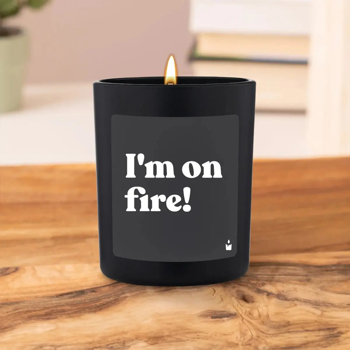 Duftkerze Schwarz Woody I'm on fire! von ChattyCandles