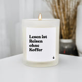 Duftkerze Weiss Woody Lesen ist Reisen ohne Koffer von ChattyCandles