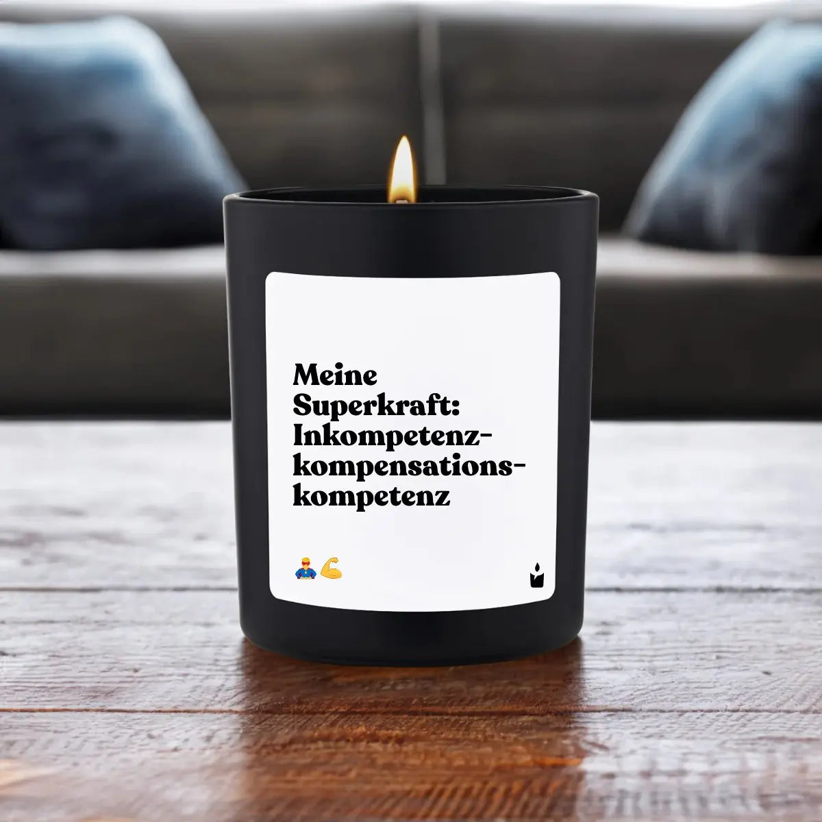 Duftkerze Schwarz Woody Meine Superkraft: Inkompetenz-kompensations-kompetenz von ChattyCandles