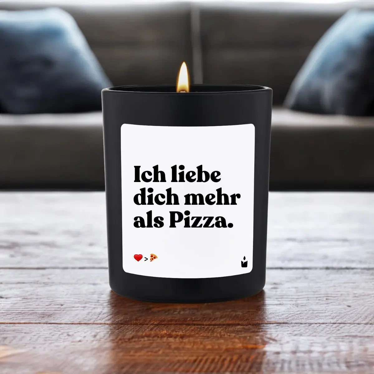 Duftkerze Schwarz Woody Ich liebe dich mehr als Pizza. von ChattyCandles