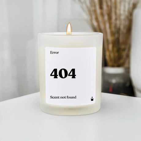 Duftkerze Weiss Woody Error 404 Scent not found von ChattyCandles