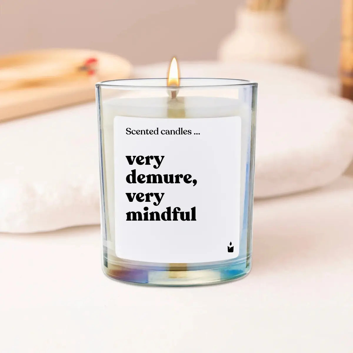 Duftkerze Rainbow Woody very demure, very mindful von ChattyCandles