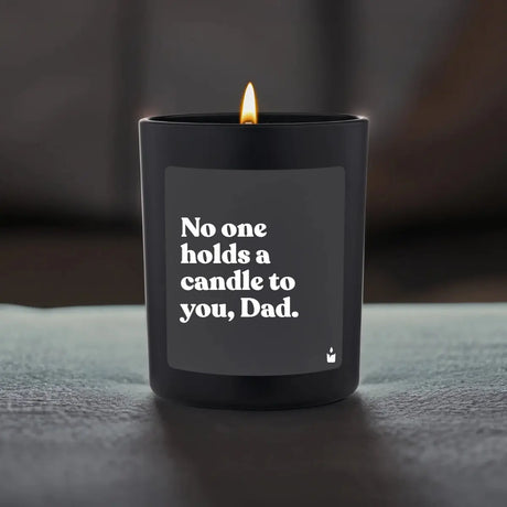 Duftkerze Schwarz Woody No one holds a candle to you, Dad. von ChattyCandles