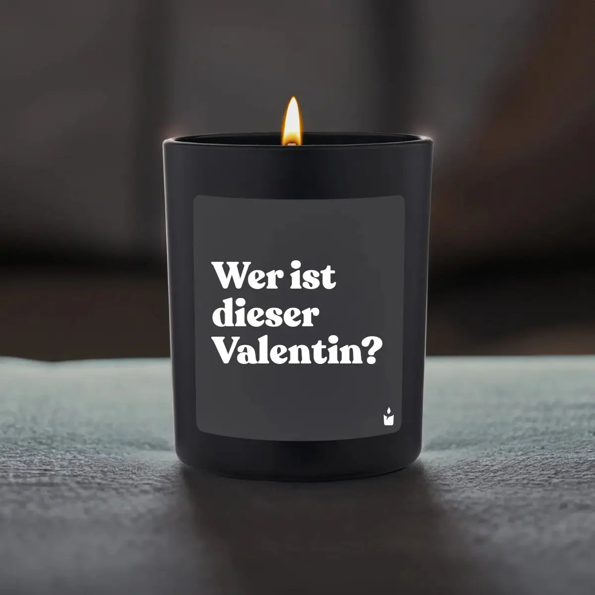 Duftkerze Schwarz Flowery Wer ist dieser Valentin? von ChattyCandles