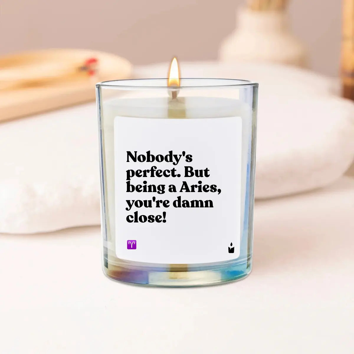 Duftkerze Rainbow Woody Nobody's perfect. But being a Aries, you're damn close! von ChattyCandles
