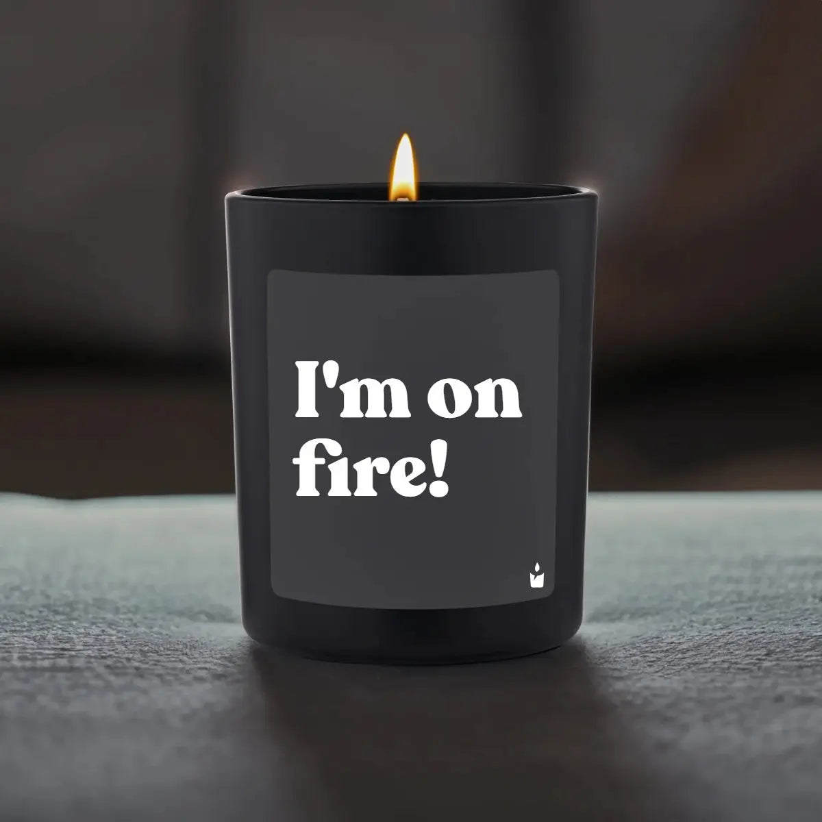 Duftkerze Schwarz Woody I'm on fire! von ChattyCandles